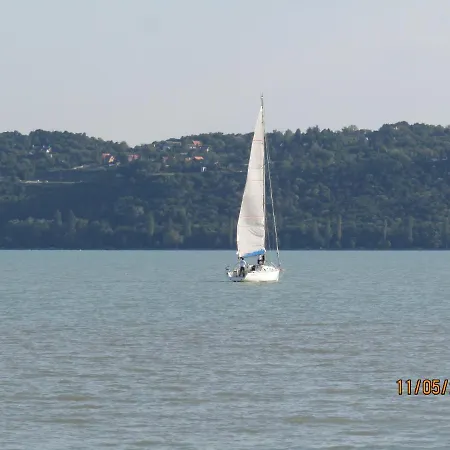 Horvathhouse Location And Beachfront Apartment Balatonfured